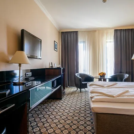 Hotel Castello & Thermal Spa Siklós Zewnętrze zdjęcie