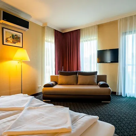 Hotel Castello & Thermal Spa Siklós Zewnętrze zdjęcie